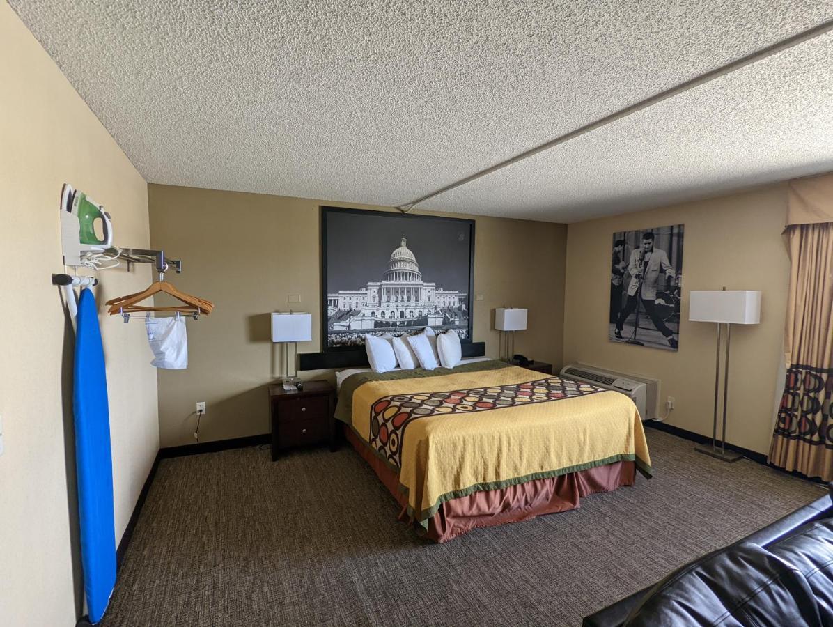 Super 8 By Wyndham Wichita North Hotel Eksteriør billede