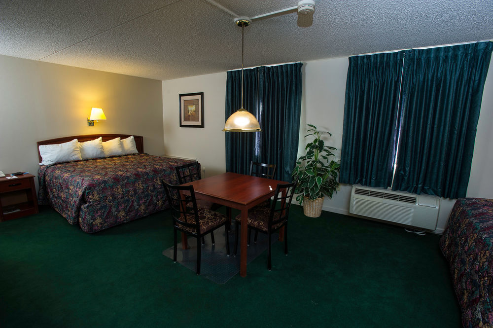 Super 8 By Wyndham Wichita North Hotel Eksteriør billede
